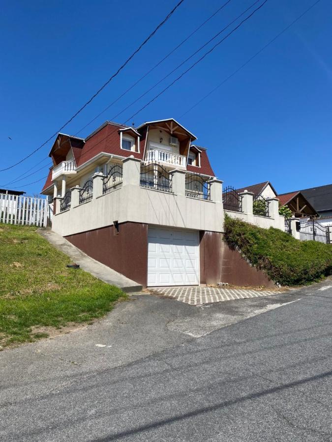 Arany Apartmanház Zalagyöngye Zalakaros Esterno foto